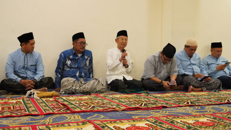 “Kalau Dia Bisa, Saya Pun Bisa!” – Petuah KH. Darodji yang Menggetarkan Kafilah Jateng di Kendari