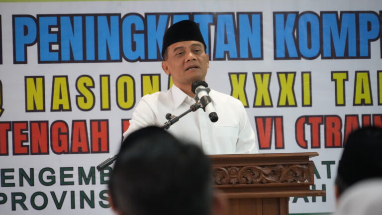 Gubernur Jateng Pacu Kafilah Jateng: Manfaatkan Waktu Sebaik Mungkin Sebelum MTQ Nasional XXXI Dimulai!